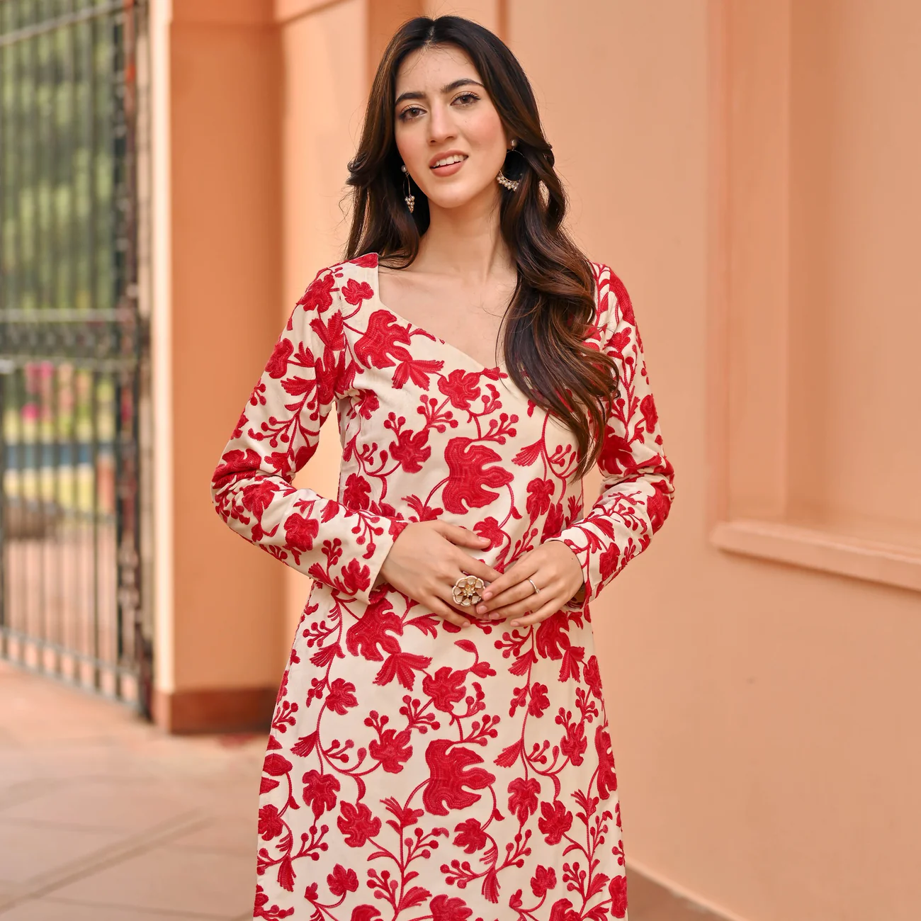 WHITE RED FLORAL KURTA SET