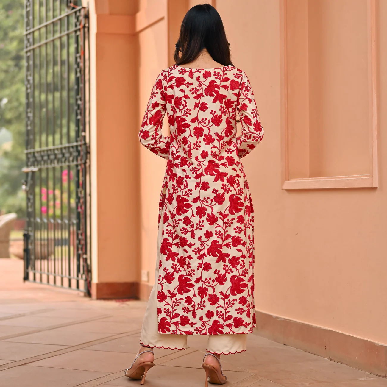 WHITE RED FLORAL KURTA SET