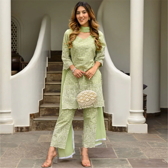 GREEN EMBROIDERED KURTA SET