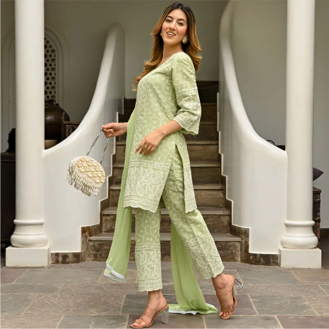 GREEN EMBROIDERED KURTA SET